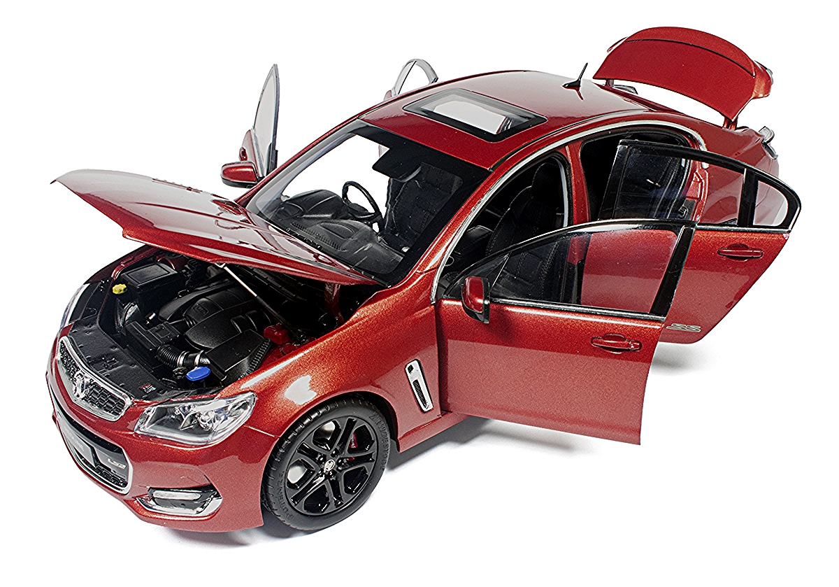 Holden VF Commodore II SS V Redline 2015 - Some Like It Hot - Image 2