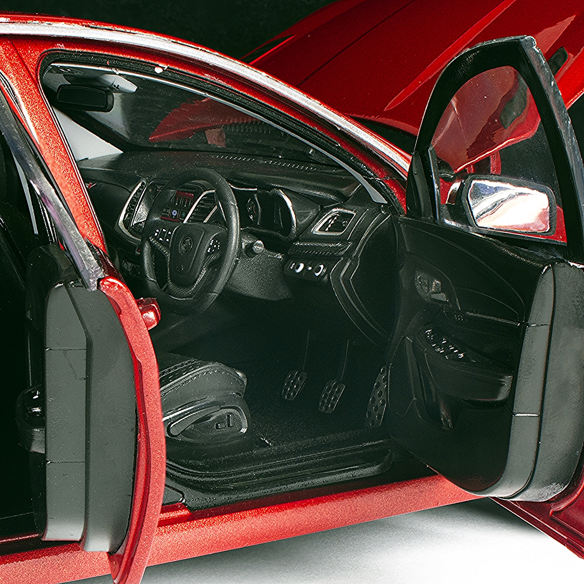Holden VF Commodore II SS V Redline 2015 - Some Like It Hot - Image 3
