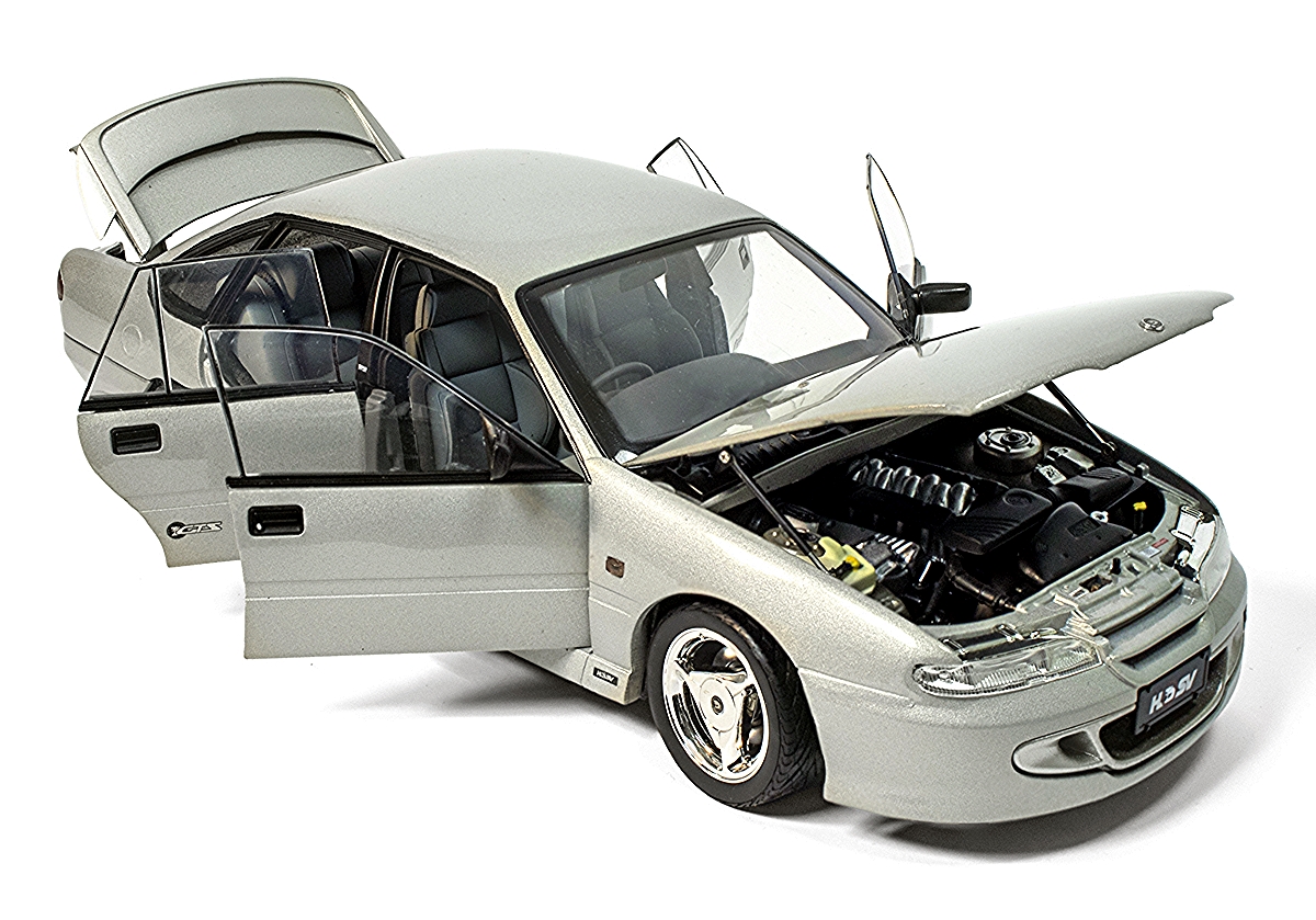 Holden Commodore HSV VS GTS 1995 Silver Mink - Image 3