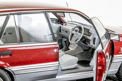 ^Holden Commodore VL Calais - Red/Silver - Image 3