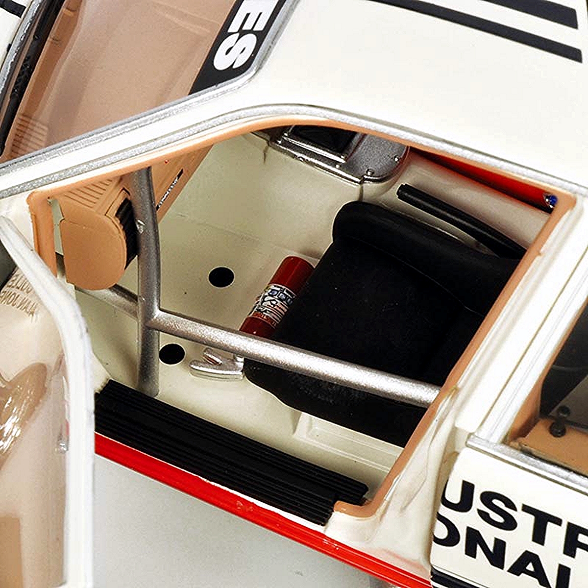 Holden VC Commodore 1981 Bathurst - Warren Cullen & Alan Jones #12 - Image 6